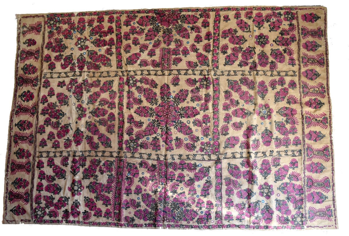 Document: Old Afghan Silk Embroidery Hanging Afghanistan Or India Gujarat