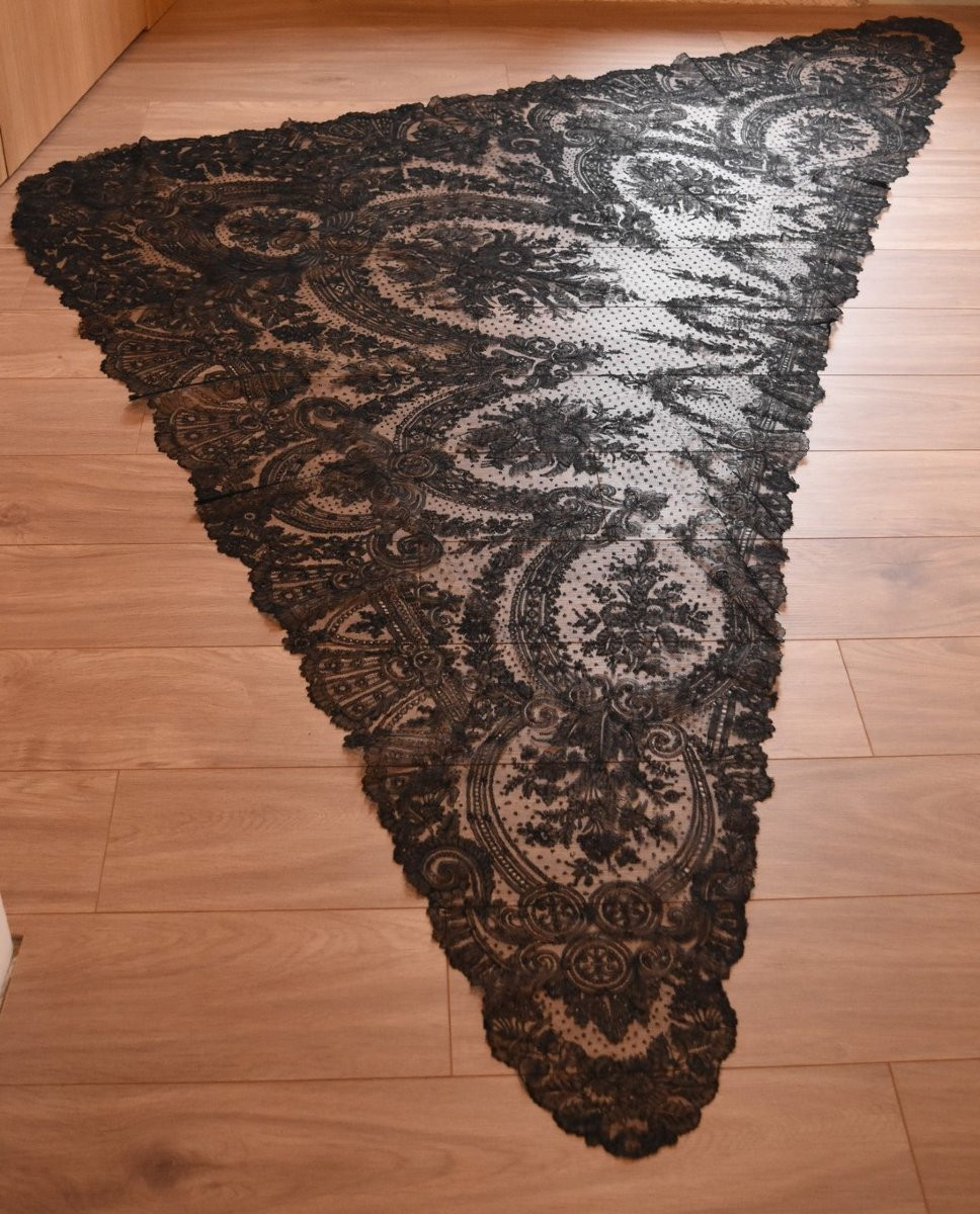 Large Shawl In Black Chantilly Lace Napoleon III 19th Century-photo-3