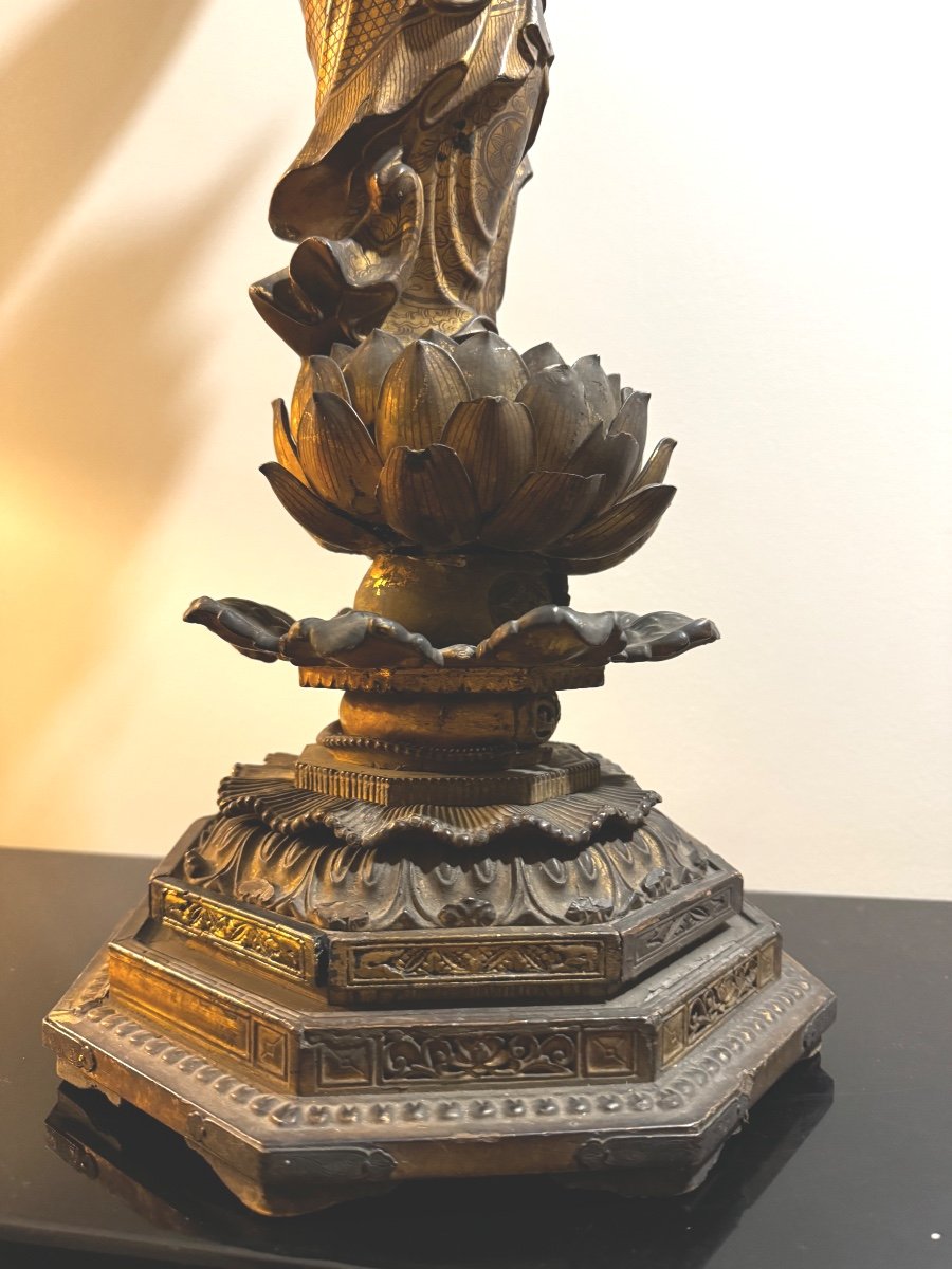 Golden Wooden Buddha Statue-photo-3