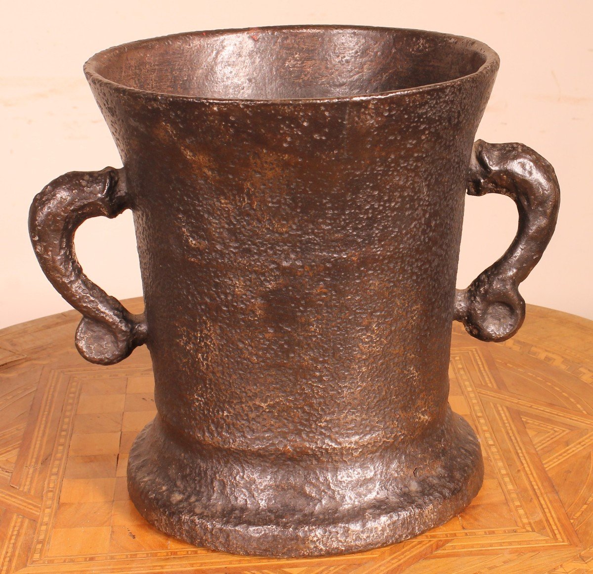 16th Century Cast Iron Mortar-photo-2