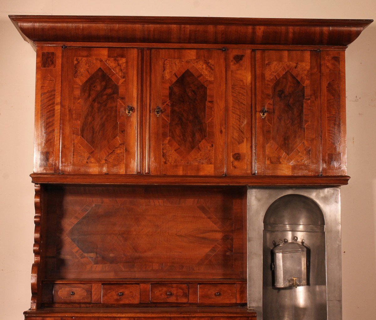  6 Doors Buffet In Walnut Louis XIV-17 ° Century With Fountain-photo-2