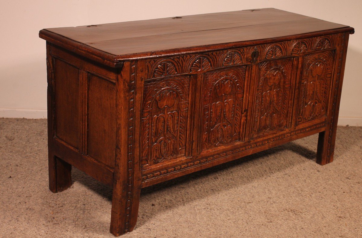 Oak Chest From 17th Century 4 Panels-photo-3