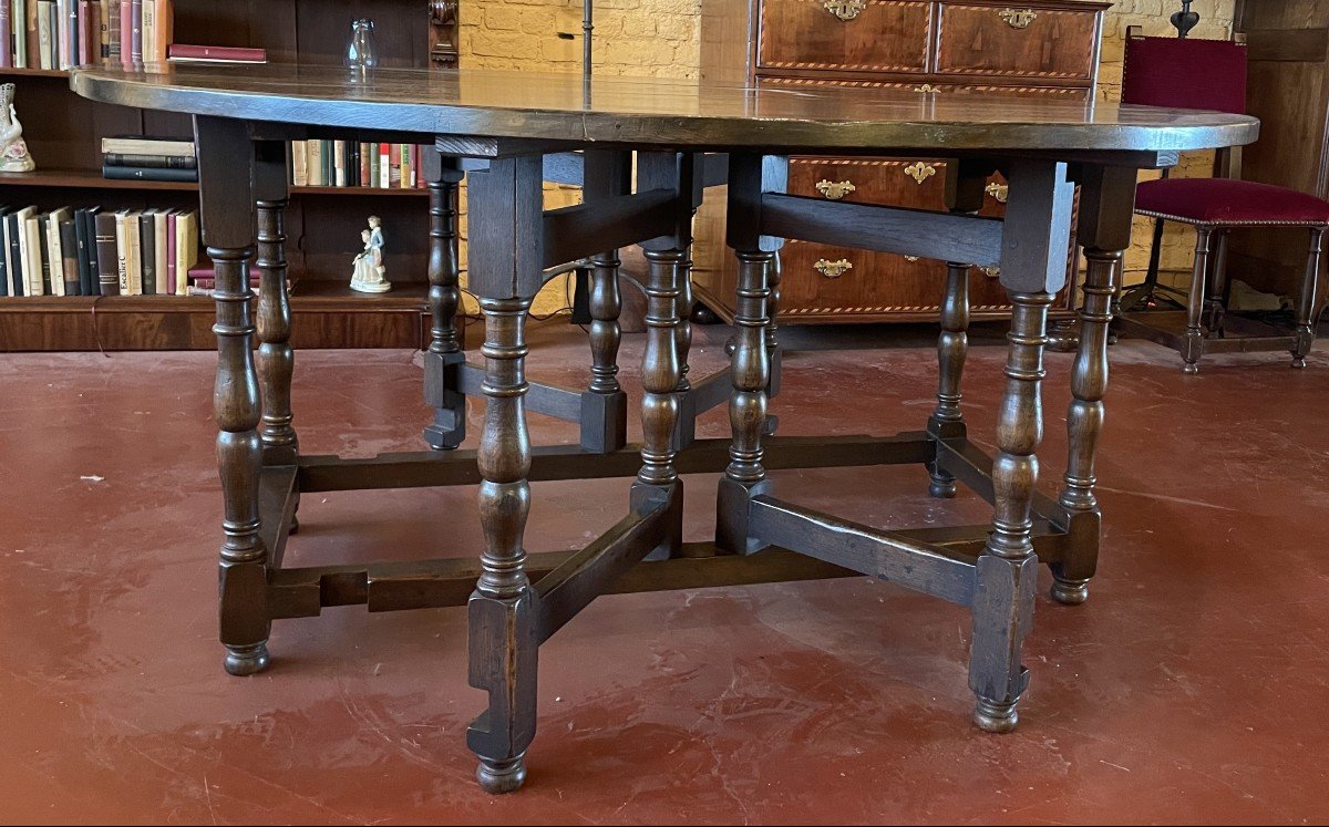 Large Gateleg Table In Oak-photo-4