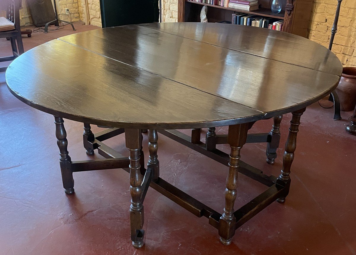 Large Gateleg Table In Oak-photo-4