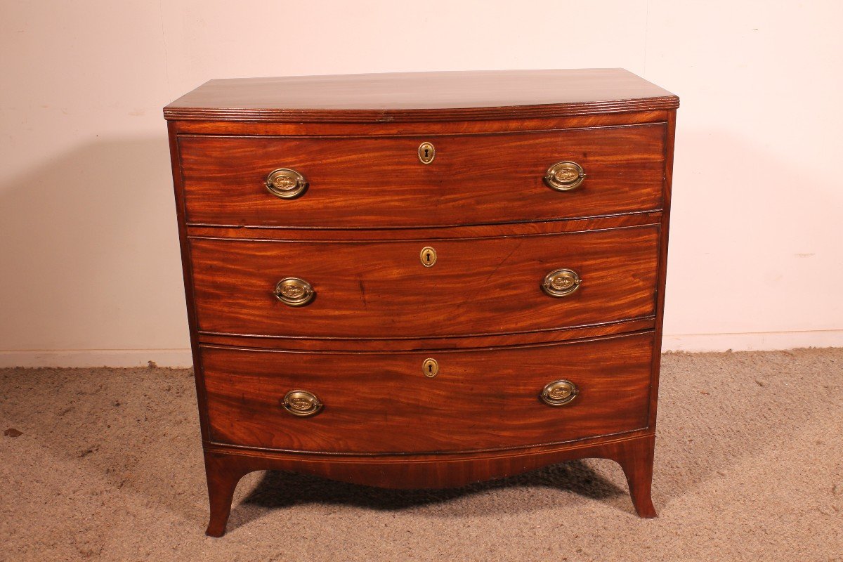 Small Bowfront Mahogany Chest Of Drawers Regency Period 