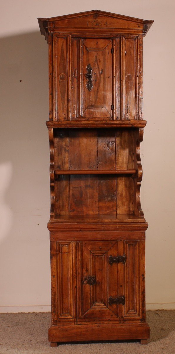 Small Swiss Dresser Cabinet Dated 1564-photo-2