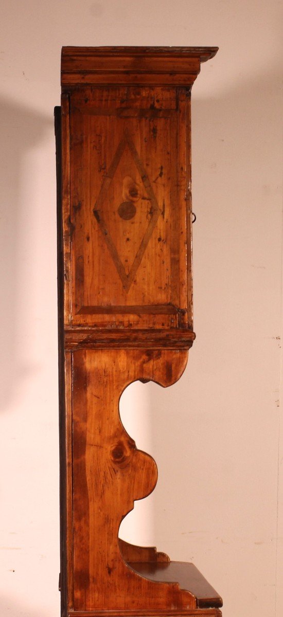 Small Swiss Dresser Cabinet Dated 1564-photo-4