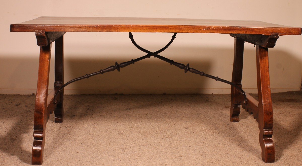 17th Century Spanish Walnut Table-photo-3