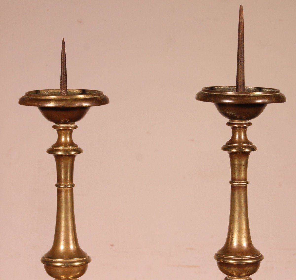 Pair Of Late 17th Century Italian Bronze Candlesticks-photo-4