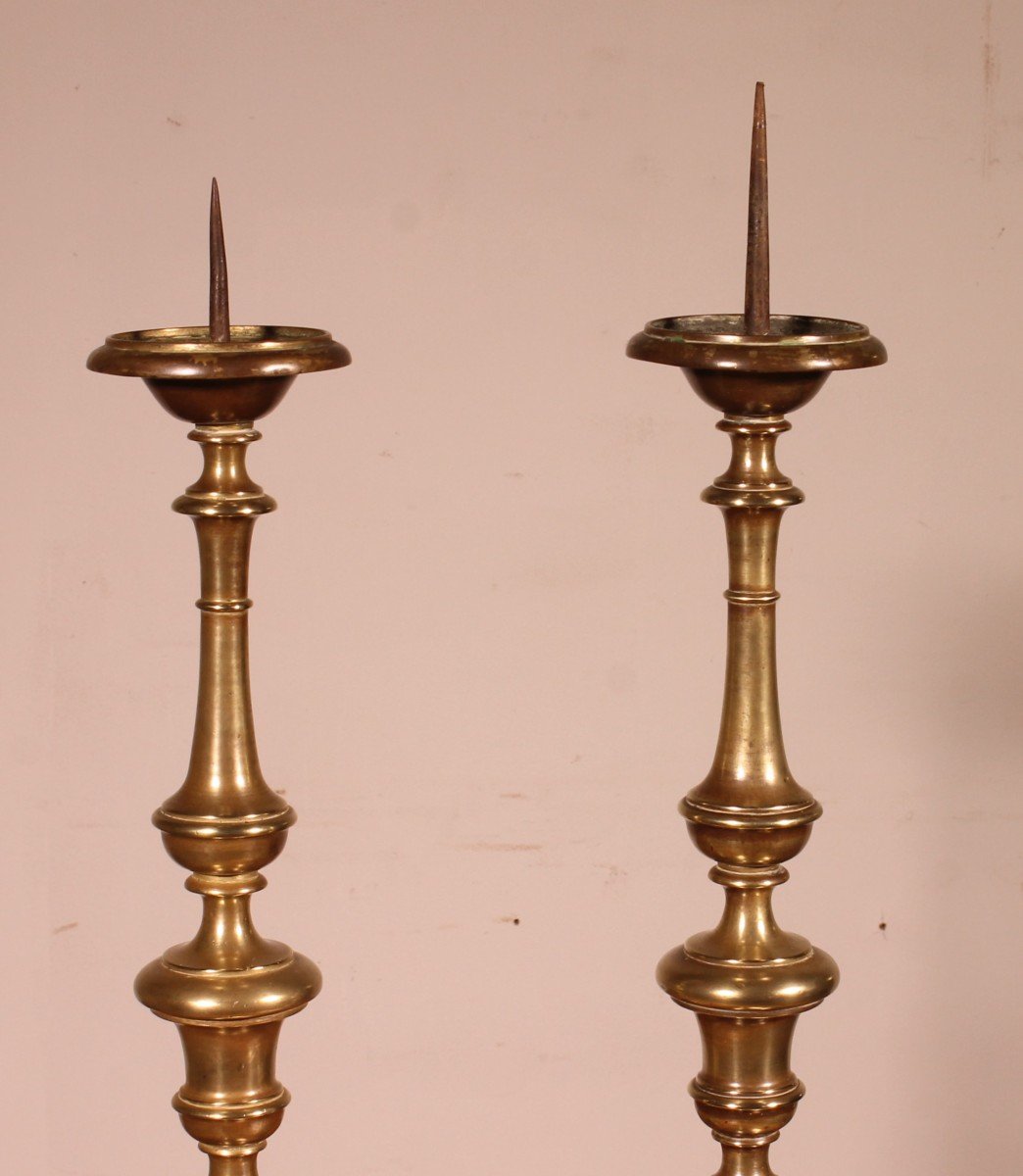 Pair Of Late 17th Century Italian Bronze Candlesticks-photo-3