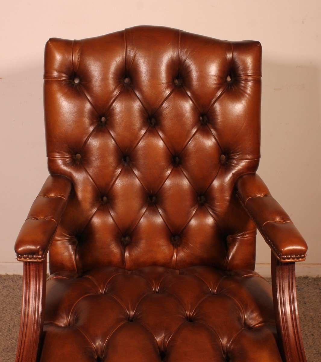 Chesterfield Office Chair In Leather And Mahogany-photo-1