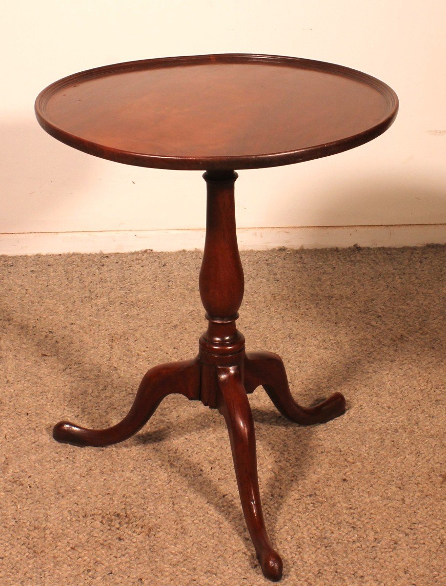 Small Mahogany Tripod Table Circa 1800-photo-2