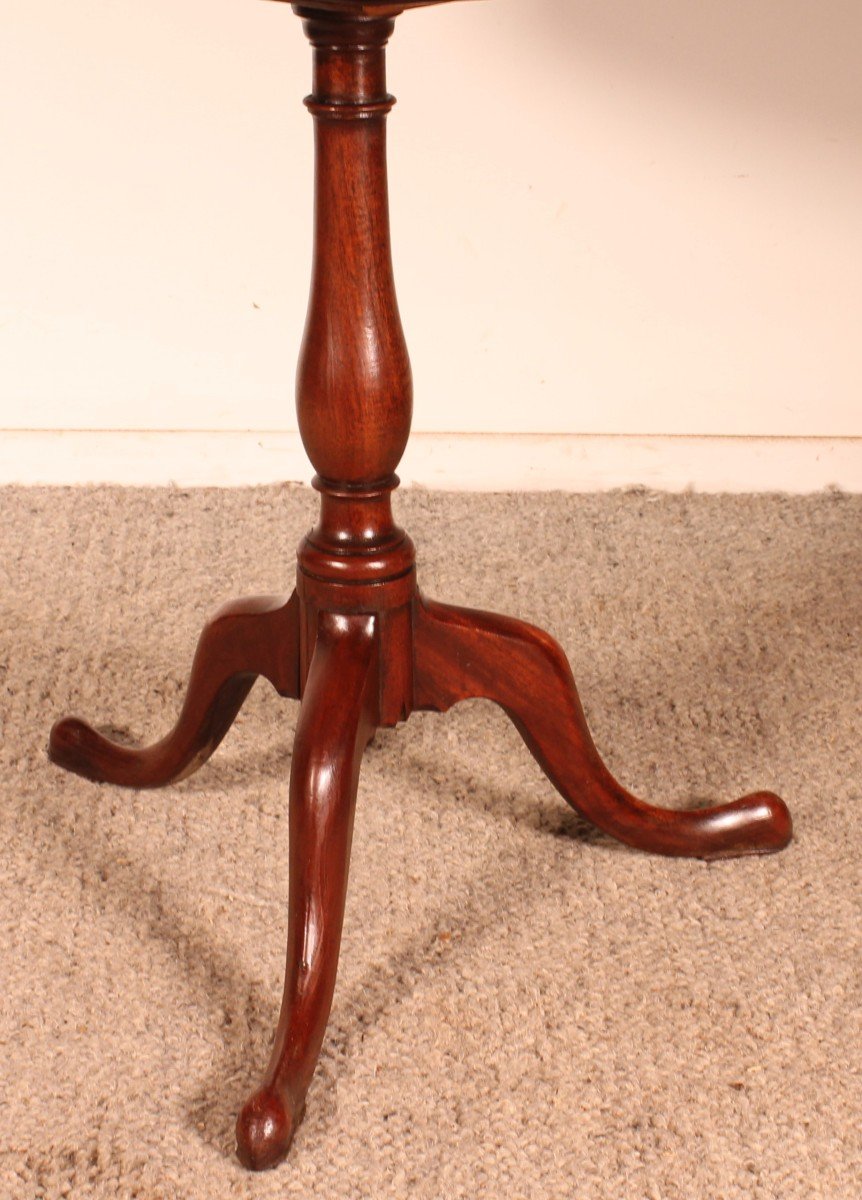 Small Mahogany Tripod Table Circa 1800-photo-1