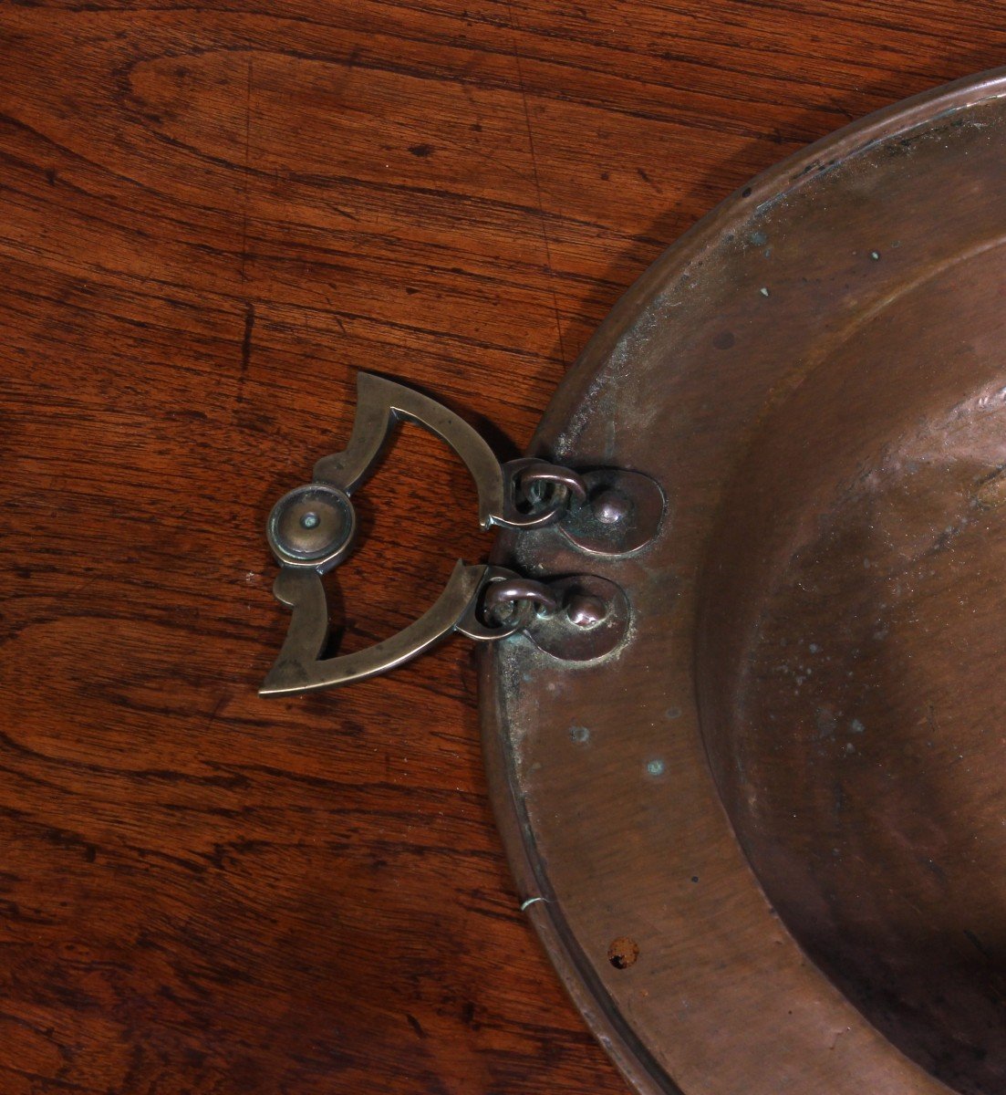 Round Coffee Table With A 18 Century Brazier In It's Center-photo-2