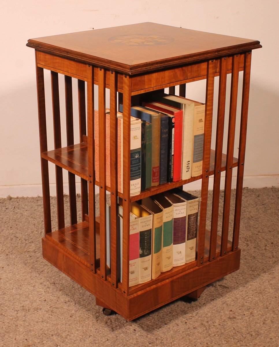 Bibliothèque Tournante En Bois Satiné Et Marqueterir