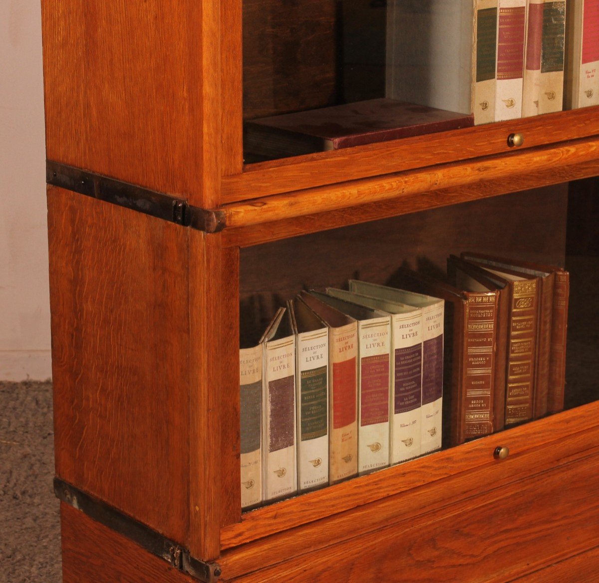 Globe Wernicke Bookcase In Golden Oak With 5 Elements -photo-2