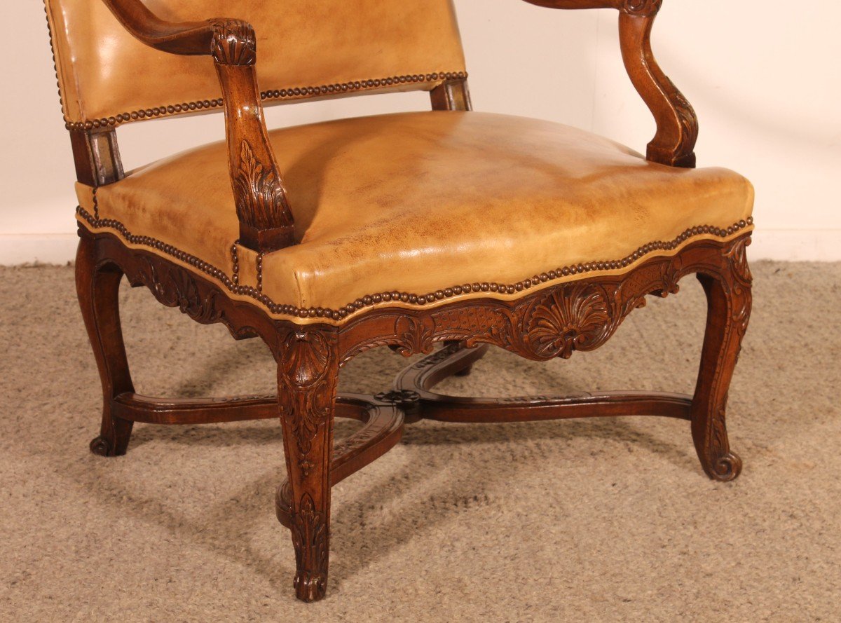 Regency Period Armchair In Walnut - 18th Century-photo-3