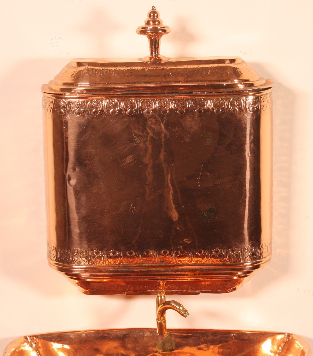 Fountain And Its Copper Basin - 18th Century-photo-2