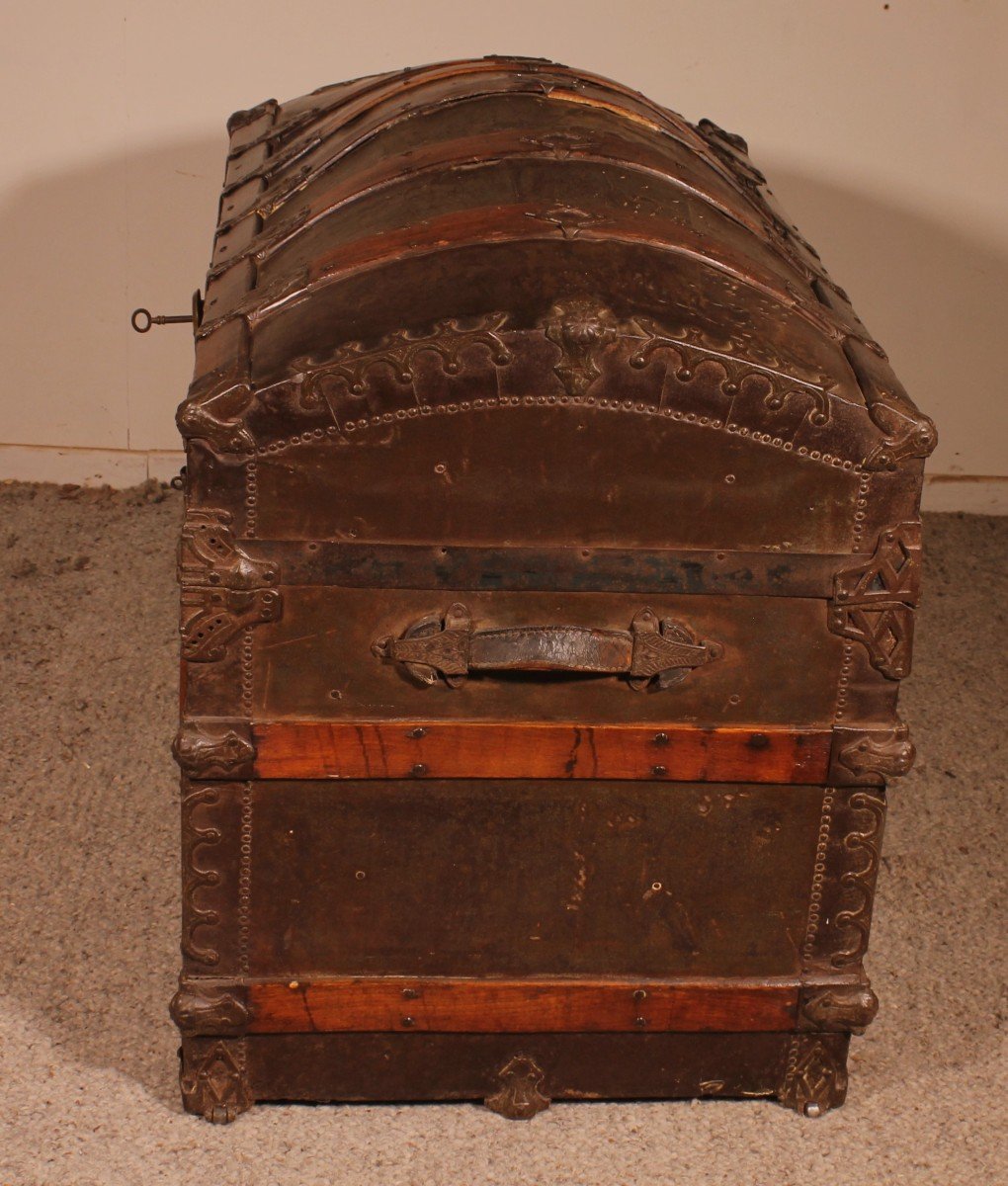 Empire Period Officer's Trunk-photo-1