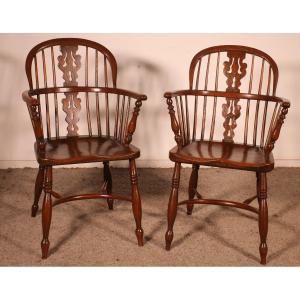 Pair Of English Windsor Armchairs From The 19th Century