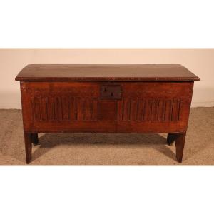 Oak Sabre Chest Or Plank Coffer Circa 1600