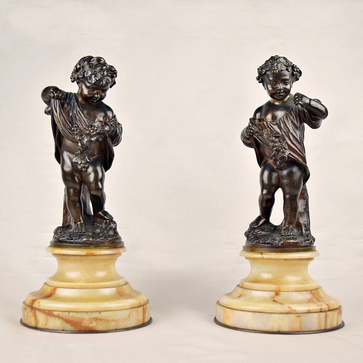 Paire de ch&eacute;rubins en bronze d&#039;apr&egrave;s Clodion XIX&egrave;, Putti, Amours