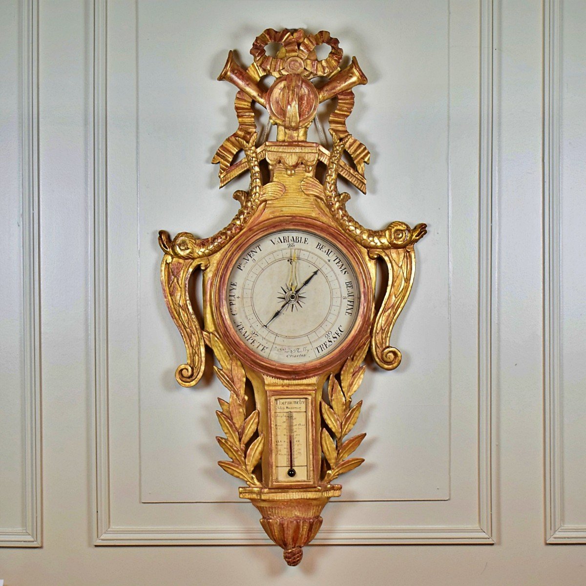 Barom&egrave;tre thermom&egrave;tre XVIII&egrave; d&#039;&eacute;poque Louis XVI en bois dor&eacute;