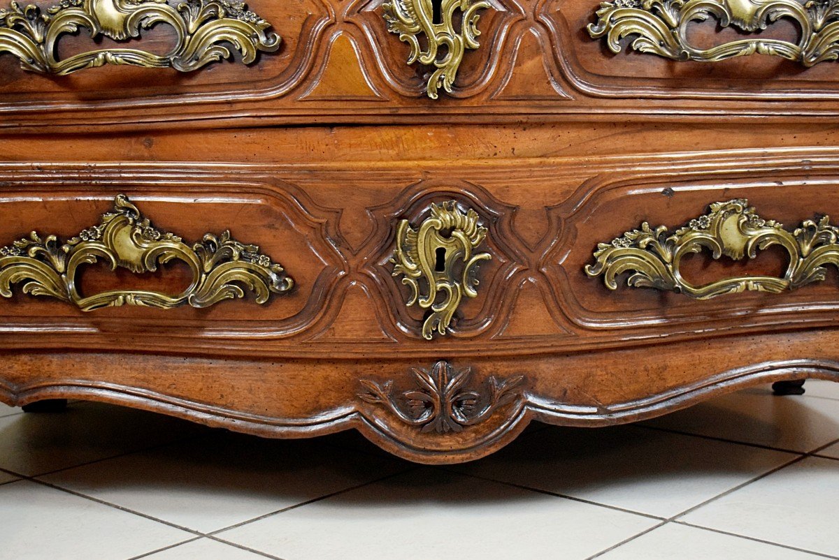 Commode tombeau en noyer d'époque Louis XV -photo-4