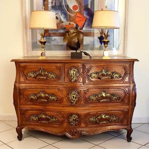 Commode tombeau en noyer d'époque Louis XV - XVIIIème