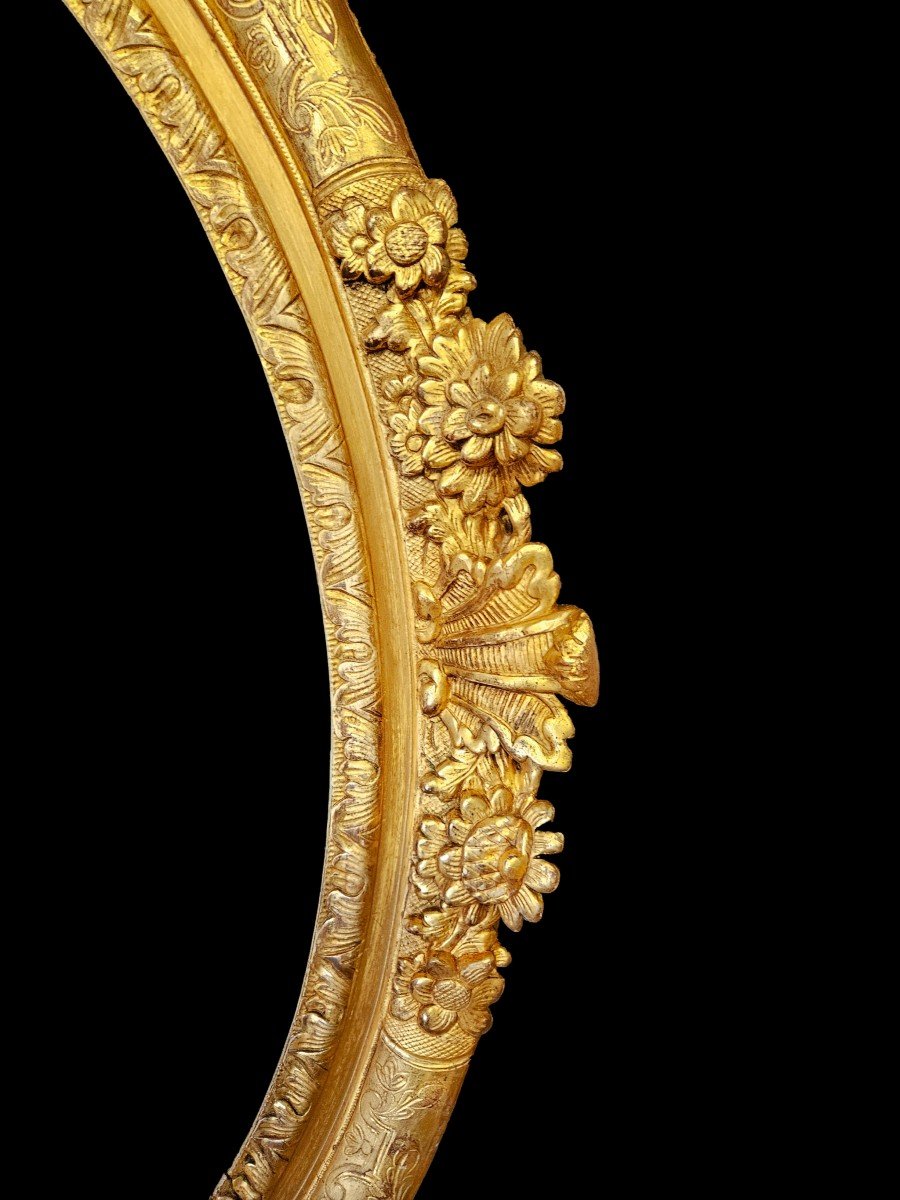 Large Oval Frame From The 18th Century Louis XIV Period-photo-4