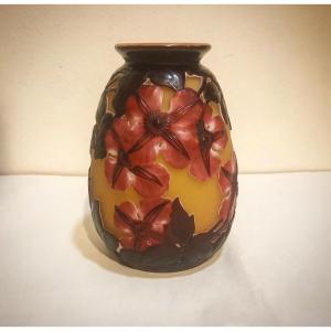 Clematis - Gallé Blown Vase