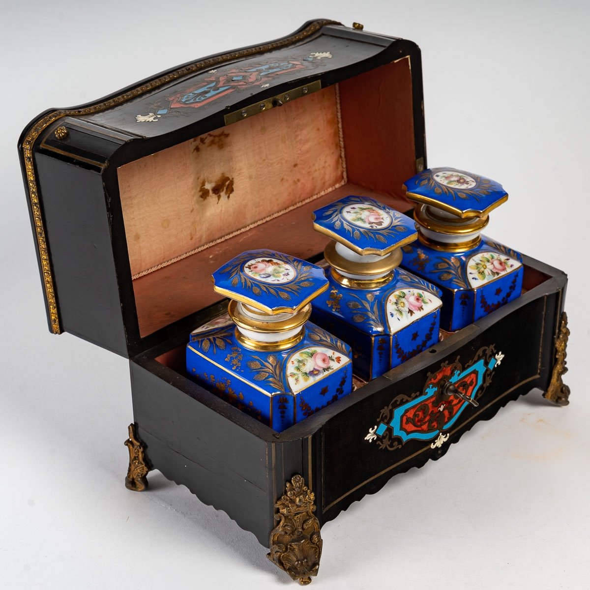 Coffret De Flacons De Parfums En ébène Et Marqueterie Boulle -photo-3