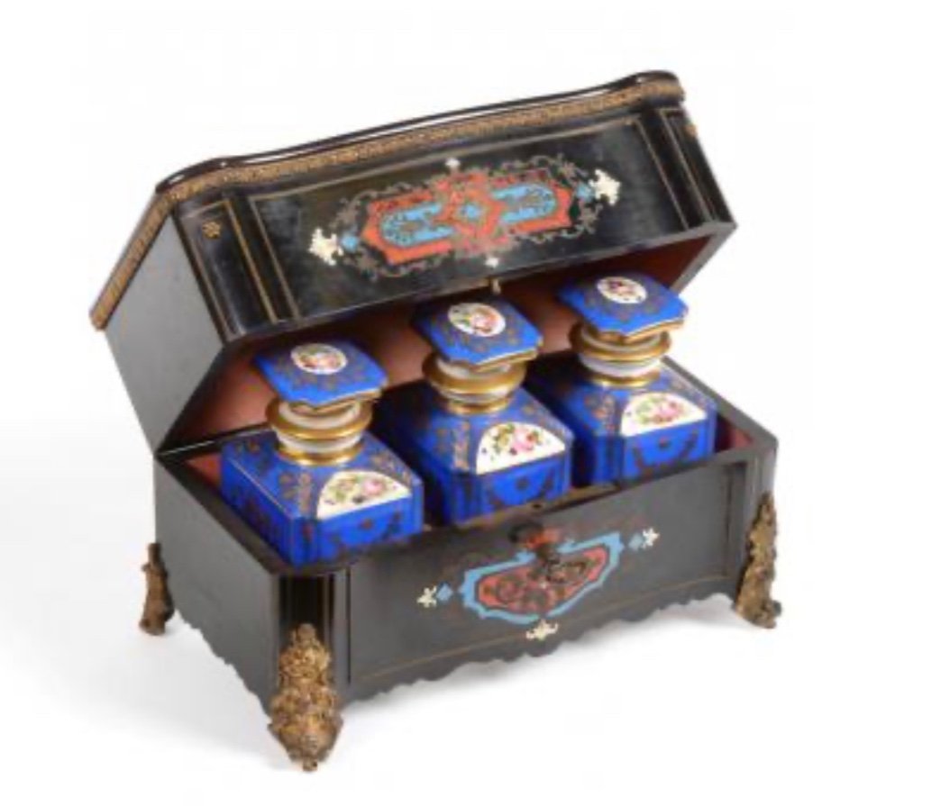 Coffret De Flacons De Parfums En ébène Et Marqueterie Boulle 