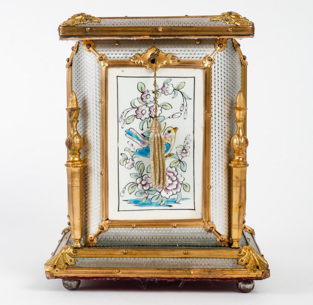 A Late 19th Century Enamel Jewelry Box-photo-2