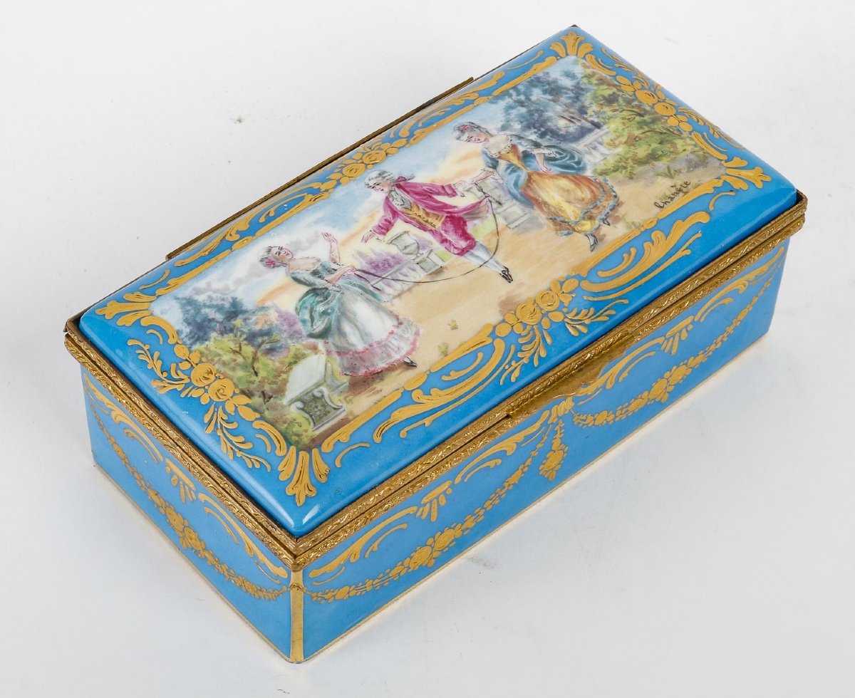 Un Coffret En Porcelaine De Style Sèvres Fin XIXème Siècle 