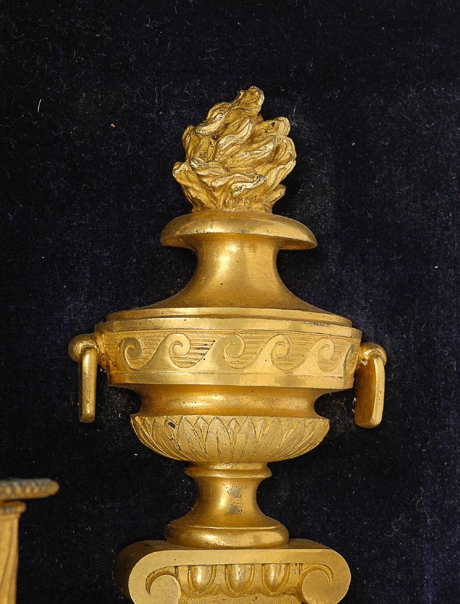 Une Importantes Paire d'Appliques En Bronze Doré  début XIXème Siècle -photo-1