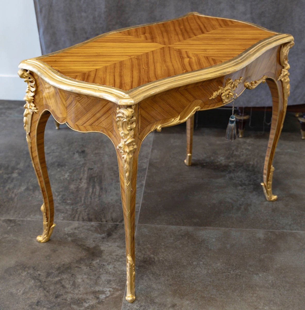 A Veneer And Gilt Bronze Desk Table Late 19th Century-photo-3