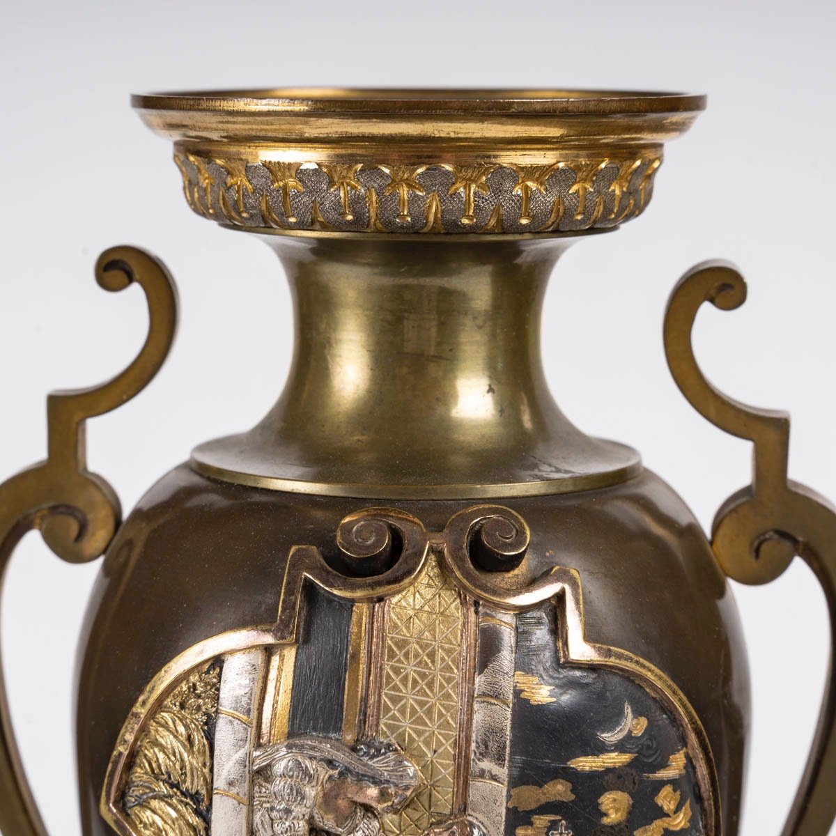 Une Paire De Vases En Bronze XIXème Siècle -photo-3