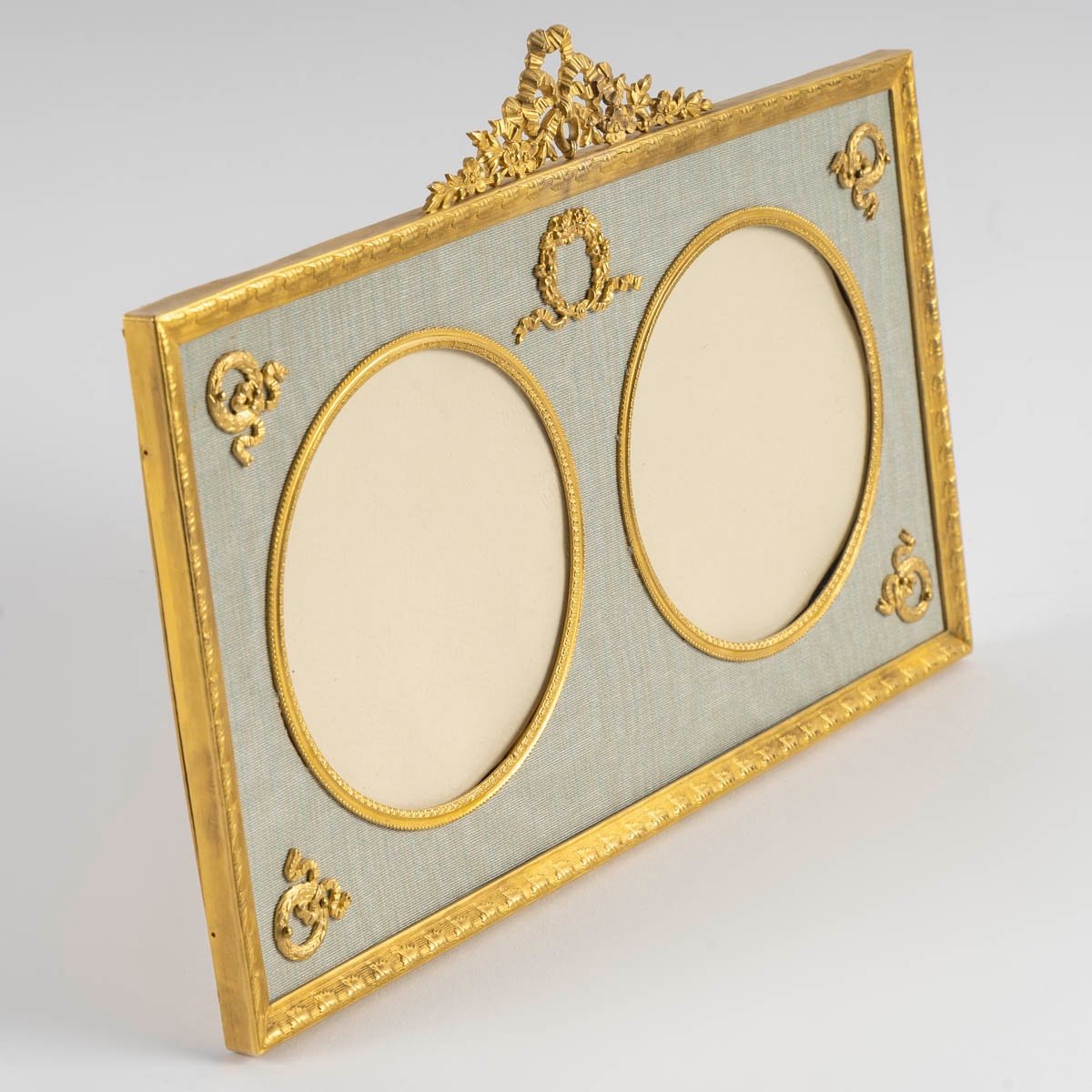 A Late 19th Century Gilt Bronze Photo Frame -photo-5