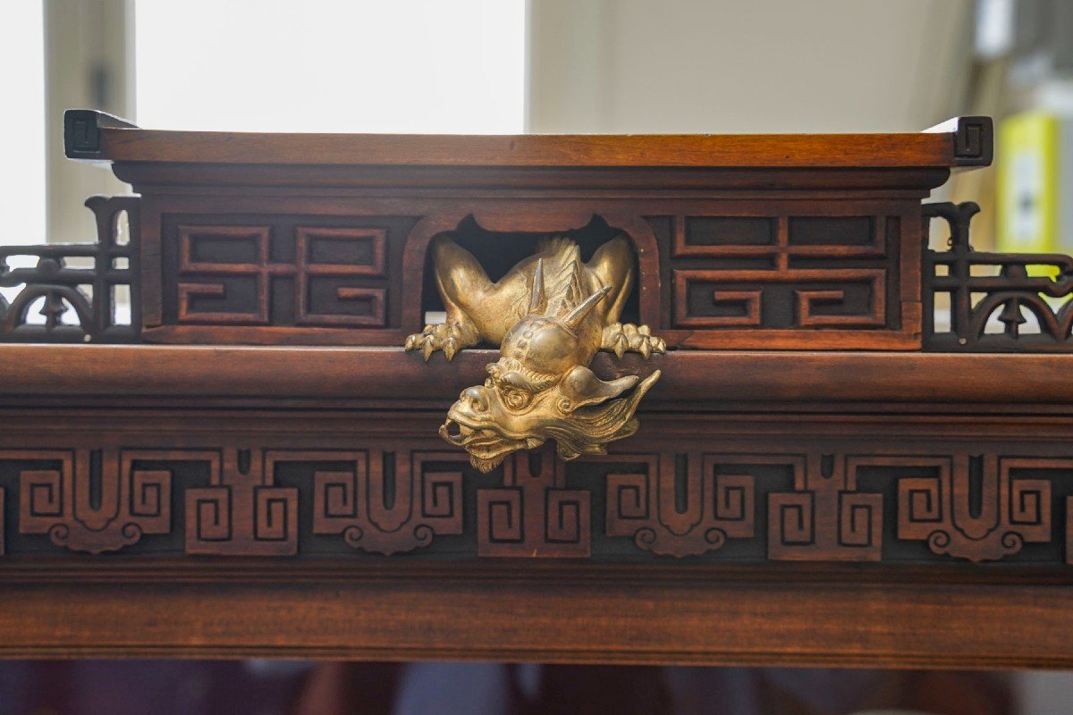 A Display Cabinet Attributed To Gabriel Viardot From The Late 19th Century -photo-1