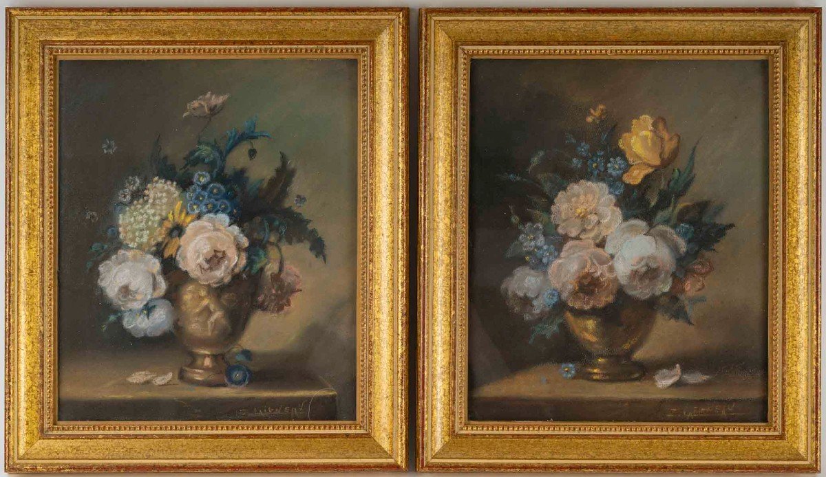 A Pair Of Pasetl Flower Bouquets, Zoé Laigneau -photo-7