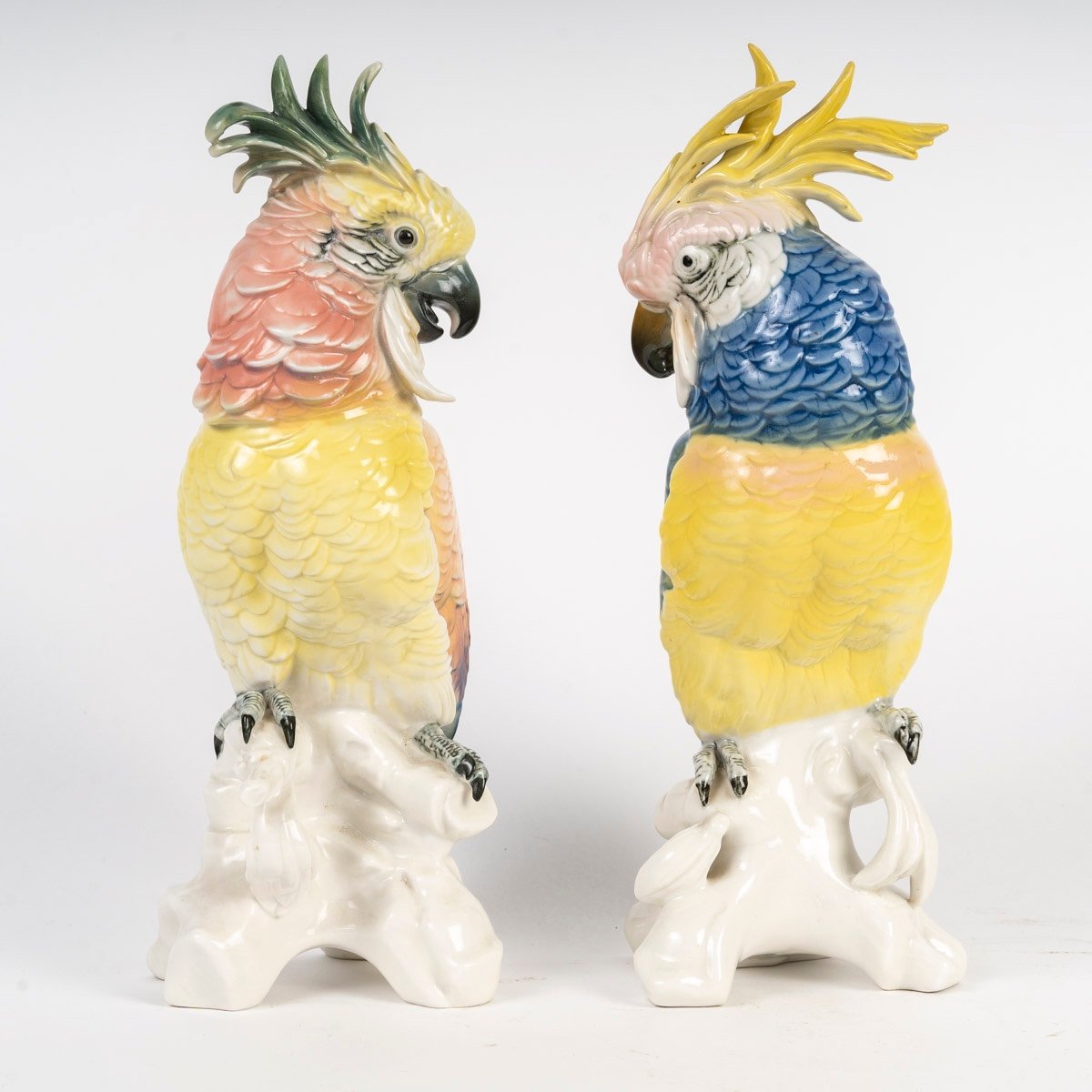 A Pair Of Porcelain Sculptures, Saxony - Karl Ens Volkstedt