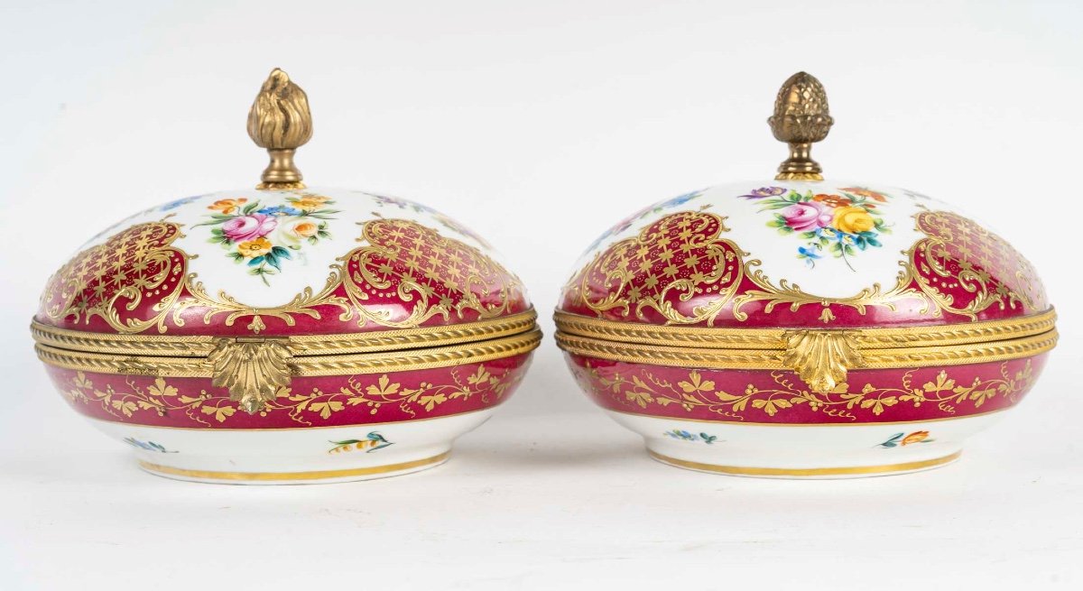 A Pair Of Porcelain Jewelry Boxes, Late 19th Century-photo-2