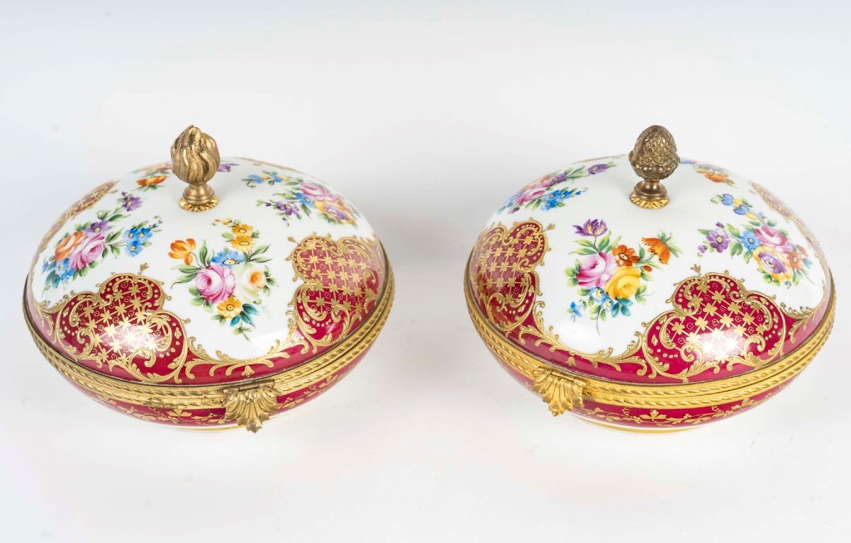 A Pair Of Porcelain Jewelry Boxes, Late 19th Century-photo-3