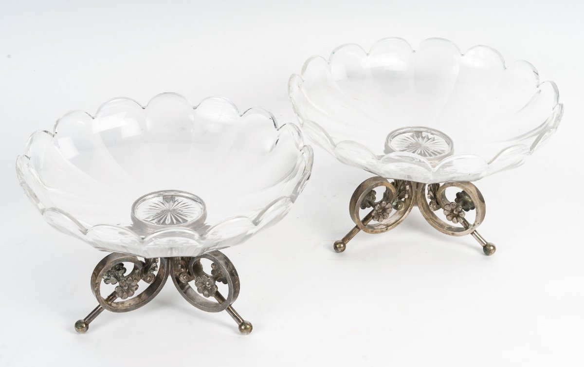 A Pair Of Baccarat Crystal Bowls With A Silvered Bronze Base, Late 19th Century -photo-2