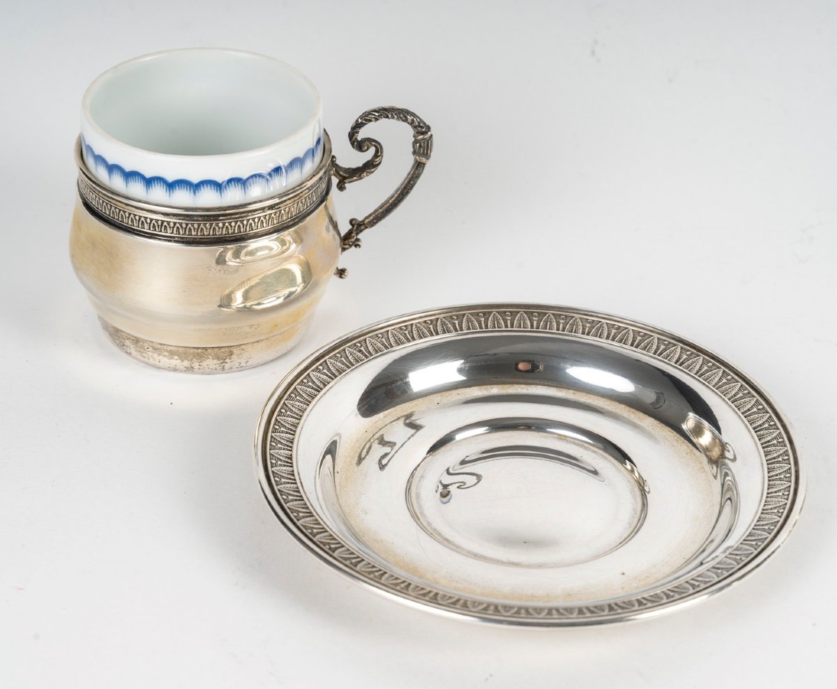 A Series Of Porcelain And Solid Silver Cups-photo-3