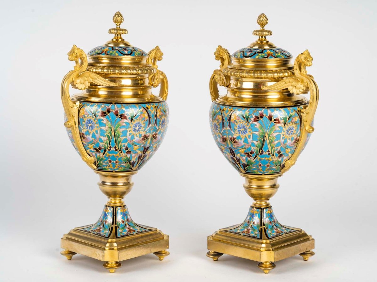 Une Paire De Vases En En Bronze Doré Et émail Cloisonné, Fin XIXème Siècle -photo-4