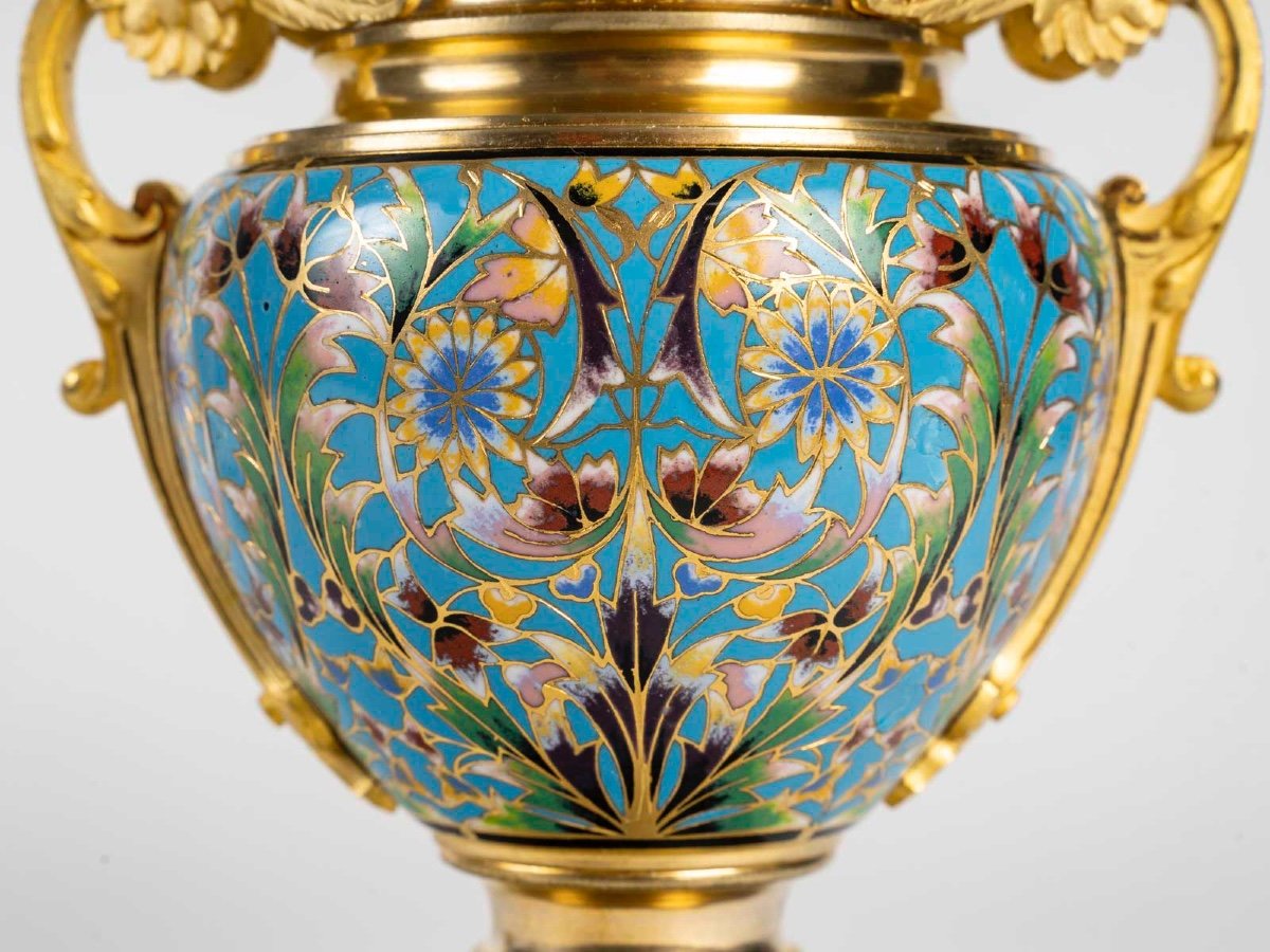 Une Paire De Vases En En Bronze Doré Et émail Cloisonné, Fin XIXème Siècle -photo-5