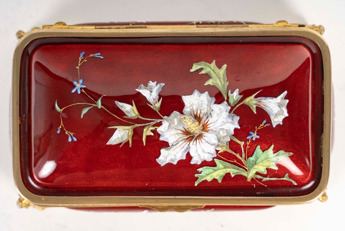 An Enamel Jewelry Box, Late 19th Century-photo-4