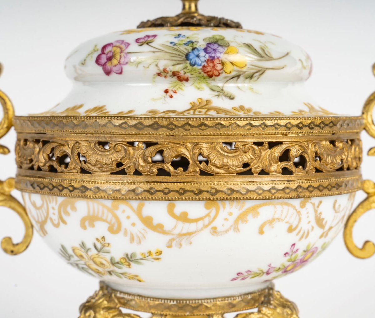 A Porcelain And Gilt Bronze Perfume Burner, Late 19th Century -photo-1